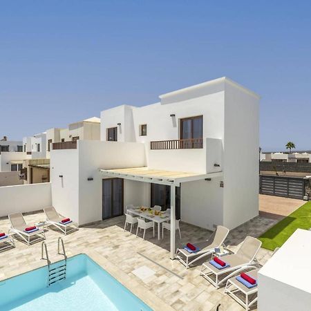 Villa Omura By Villa Plus Playa Blanca  Exterior photo