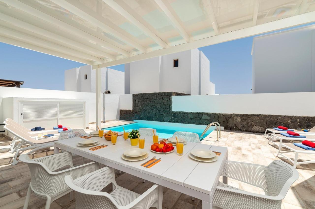 Villa Omura By Villa Plus Playa Blanca  Exterior photo